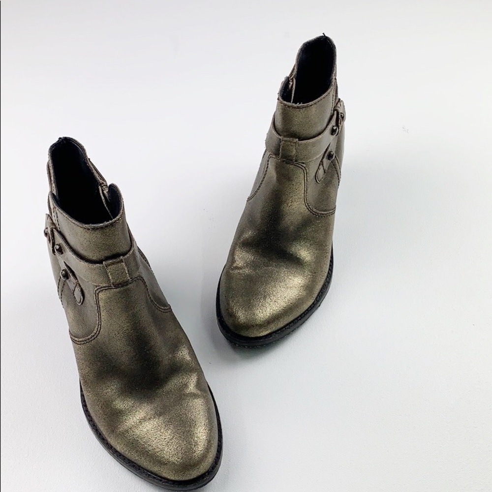 OTBT Bexar Boot in Gold - Picture 3 of 8